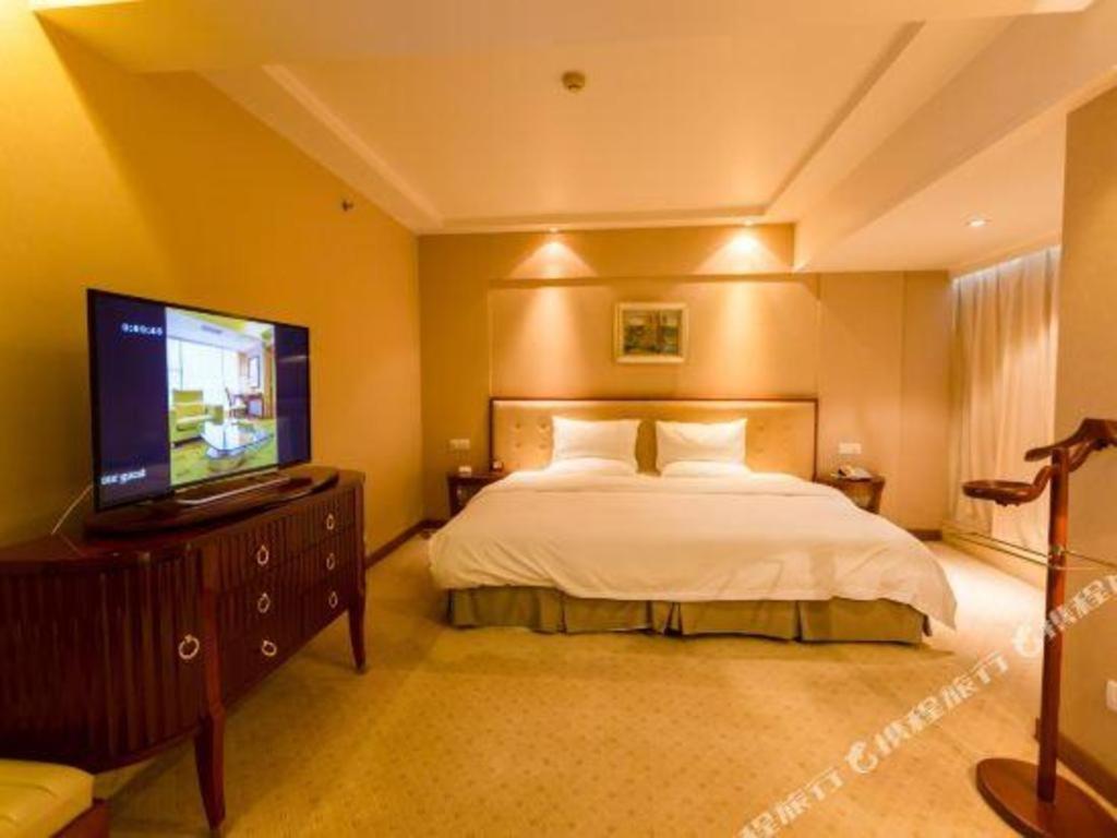 Nanchang Galactic Peace International Hotel Exteriör bild